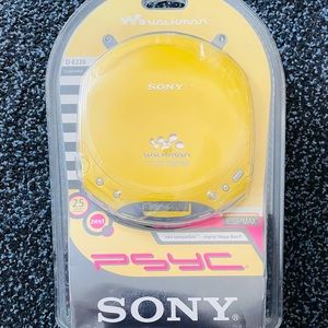 Vintage Sony Walkman NWT